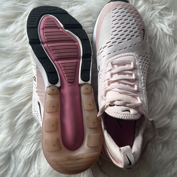 Nike Gorgeous Tennis Shoes - Size 8.5 - Picture 3 of 5